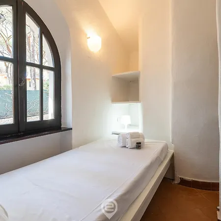 Paolina * Fort Village